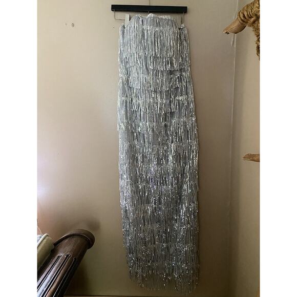 MAJORELLE Samara Dress Silver Fringe Column Maxi Gown Sz M Revolve $348 - Picture 8 of 8